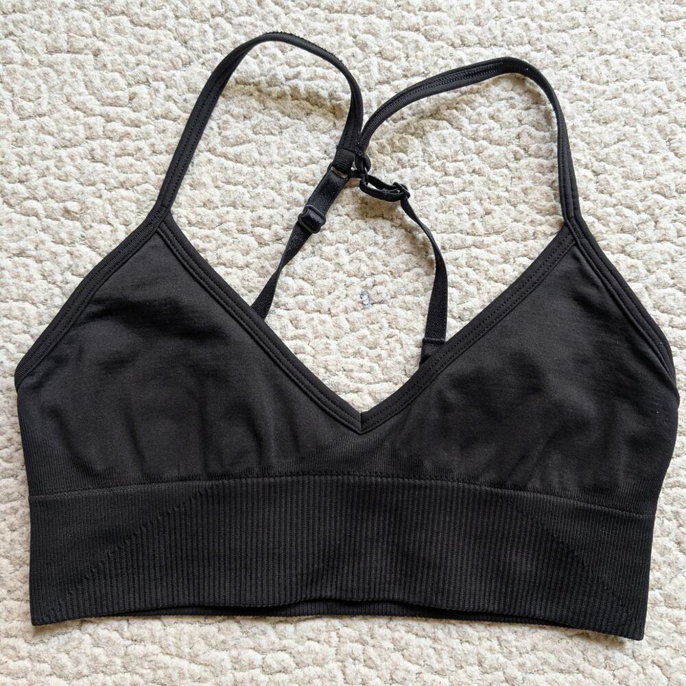 Lululemon Ebb To Street Black Yoga Sports Bra Ribbed Clip Size 4 XS